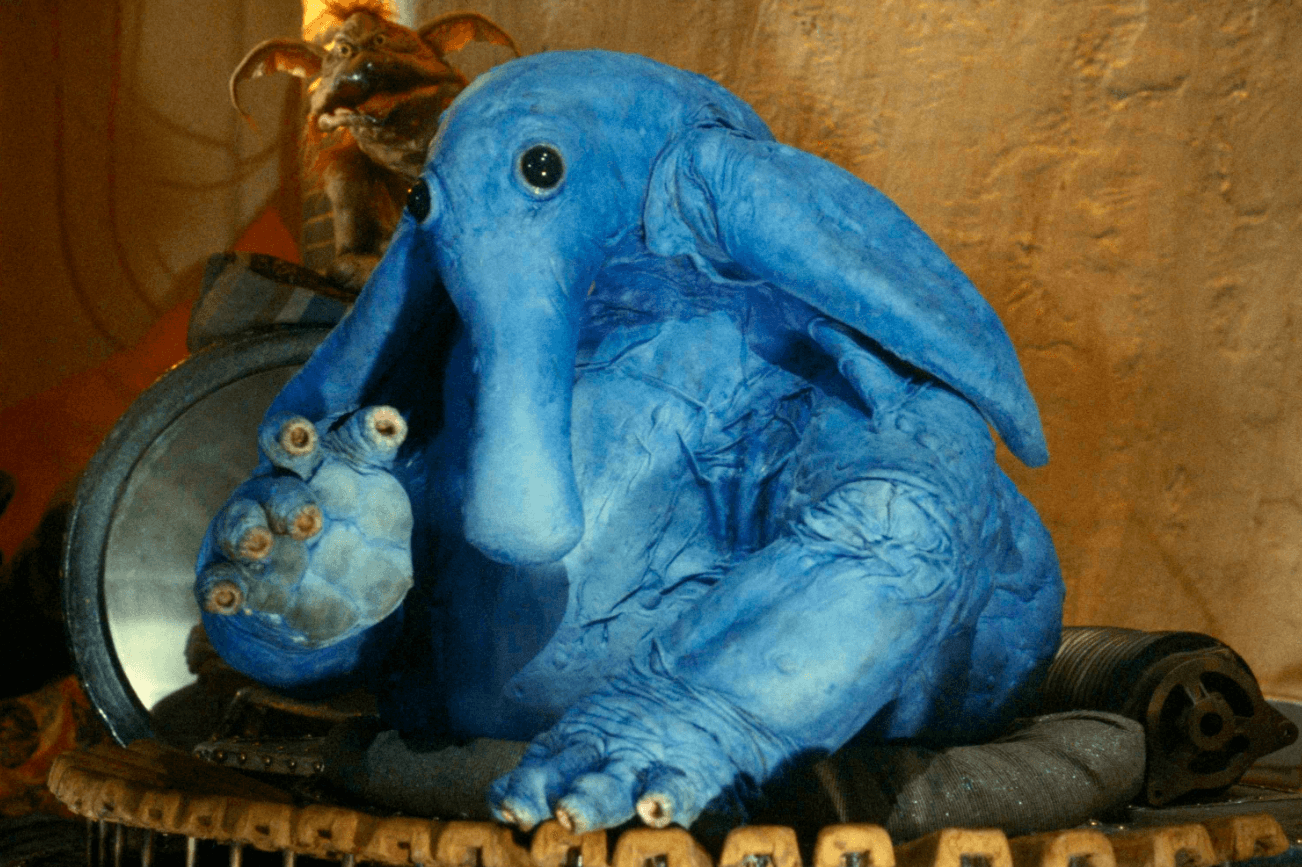 Feature image for Why 'Glup Shittos' make Star Wars' worldbuilding better